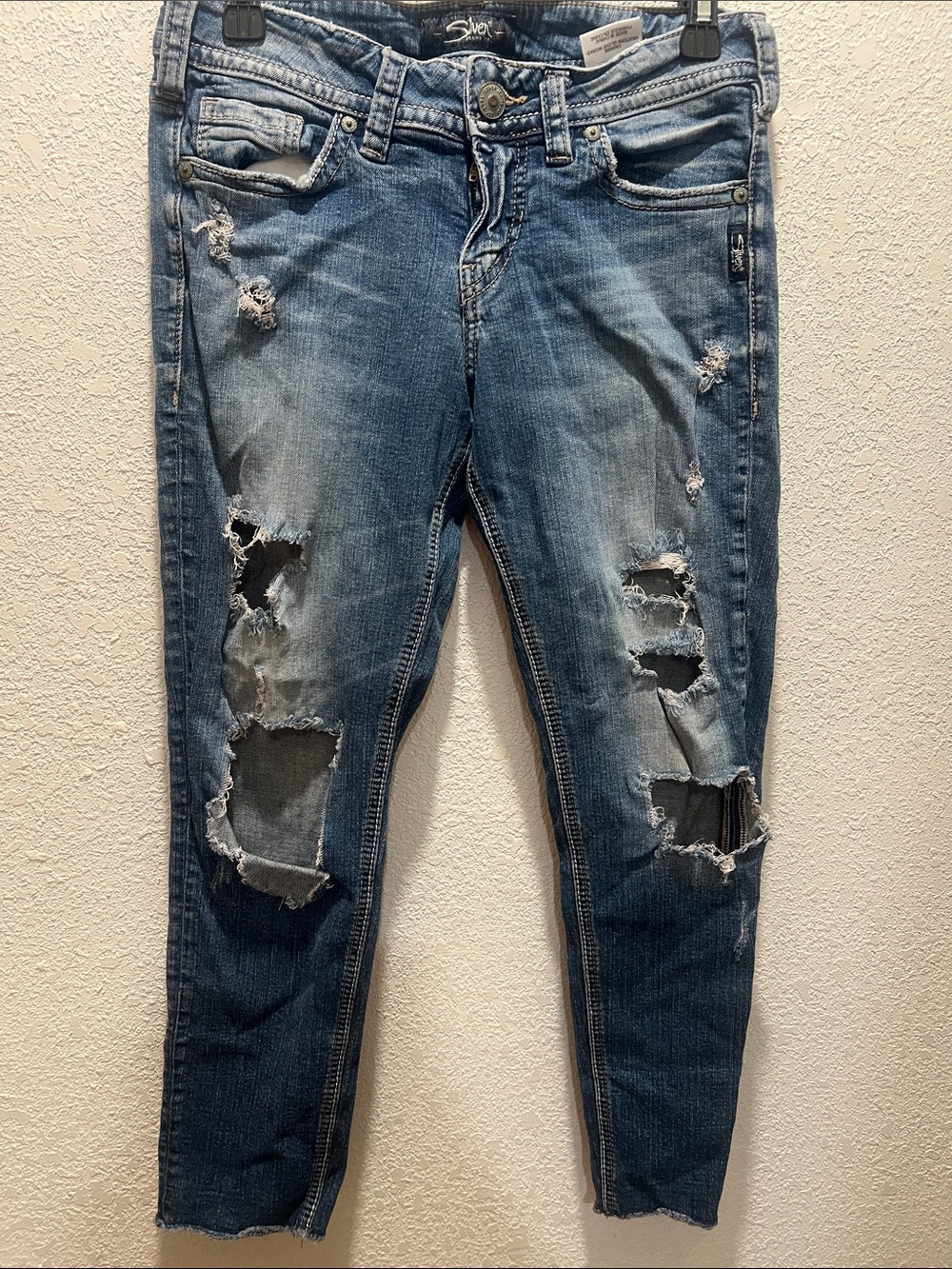 Silver Jeans Distressed Skinny Jeans in Blue